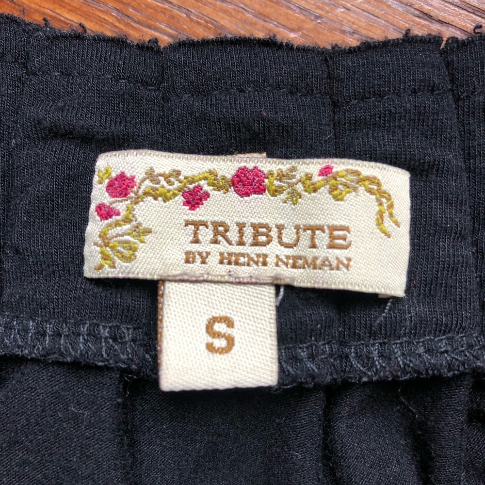 Tribute by Heni Neman black knit pleating top S